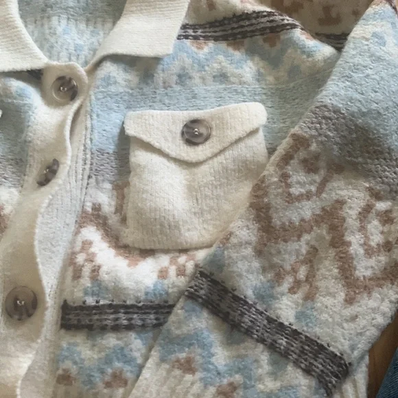 Winter sweater with collar - Picture 2 of 2